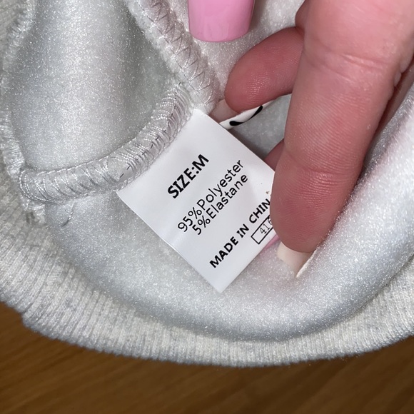 Amazon women’s 1/4 pull over. - Picture 4 of 5